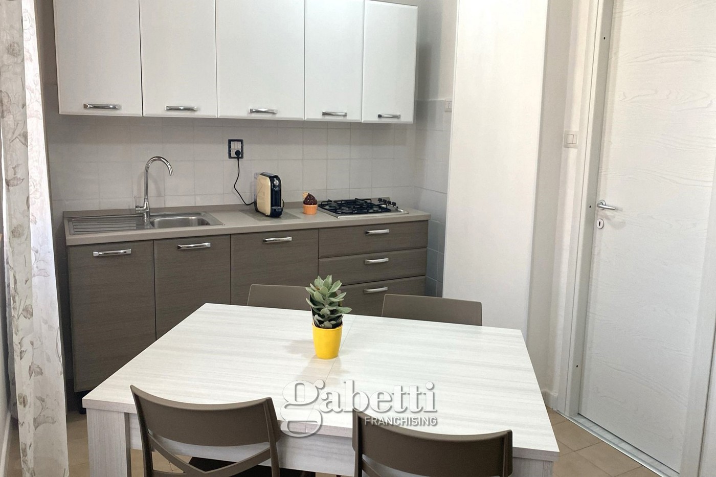 Quadrilocale arredato in affitto a Campobasso