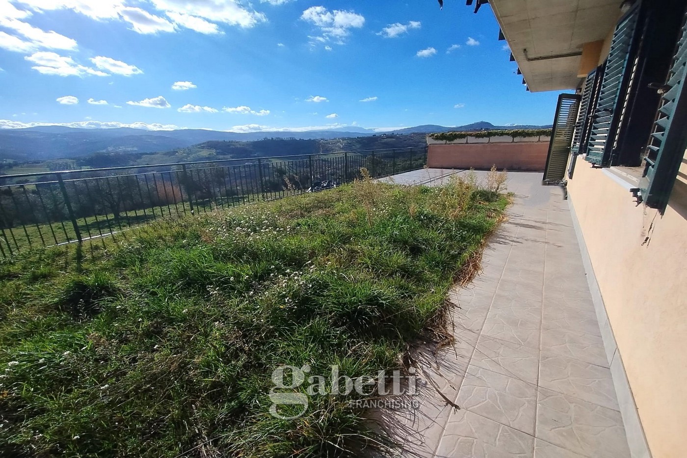 Trilocale con giardino a Campodipietra