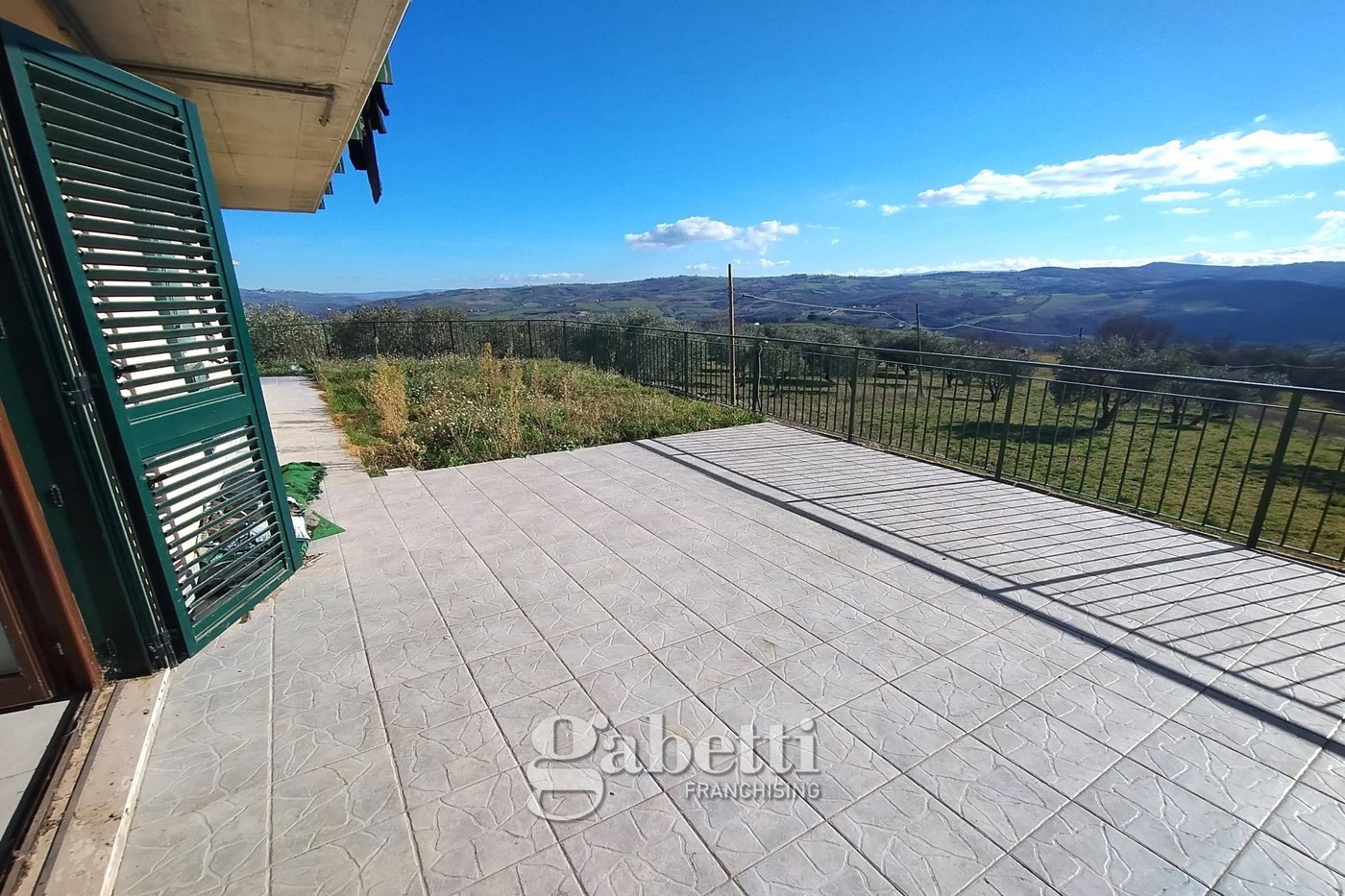 Trilocale con giardino a Campodipietra