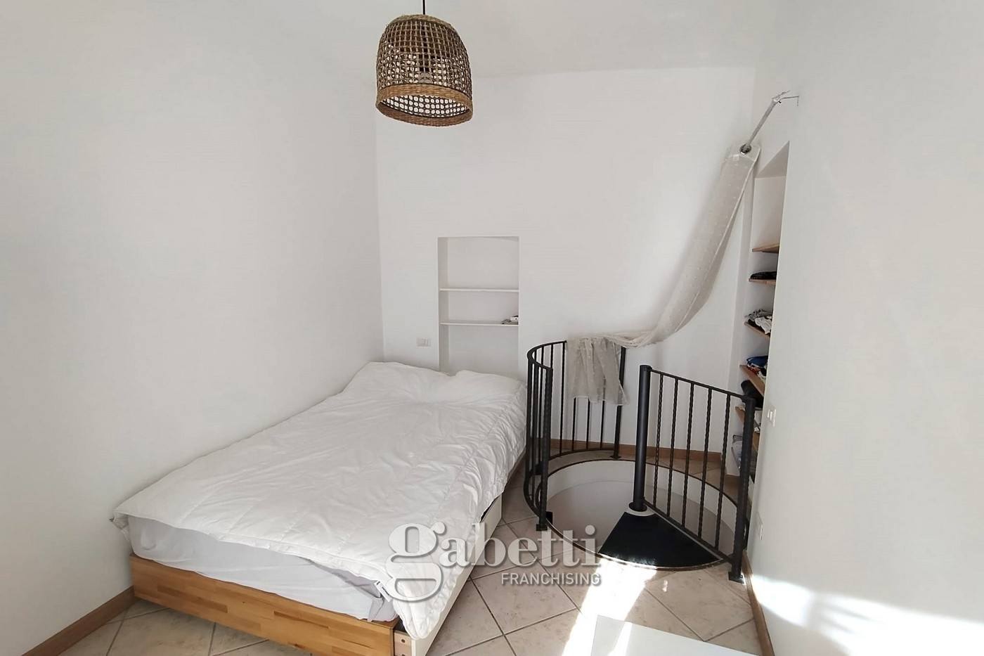 Trilocale arredato in affitto a Ferrazzano