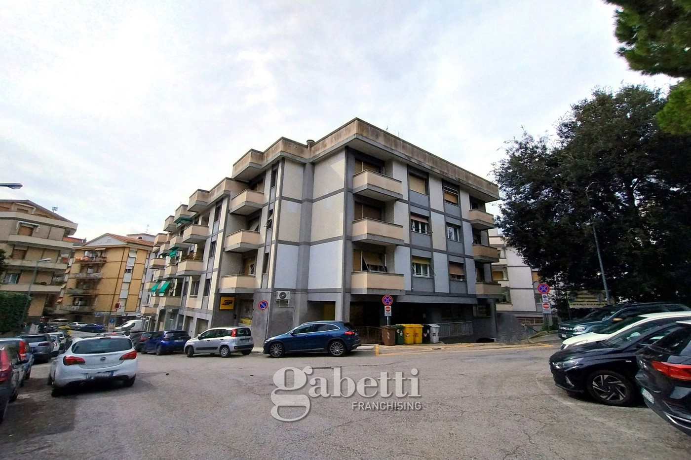 Quadrilocale in vendita a Ancona
