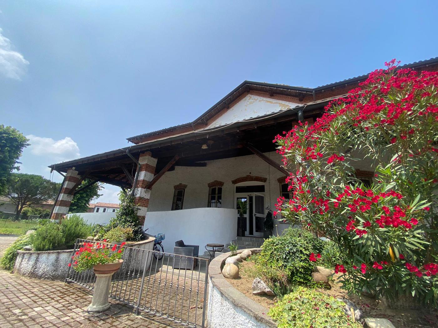 Casa indipendente con giardino a Gravellona Lomellina