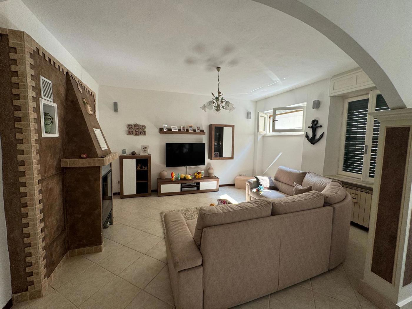 Casa indipendente con giardino a Lomello