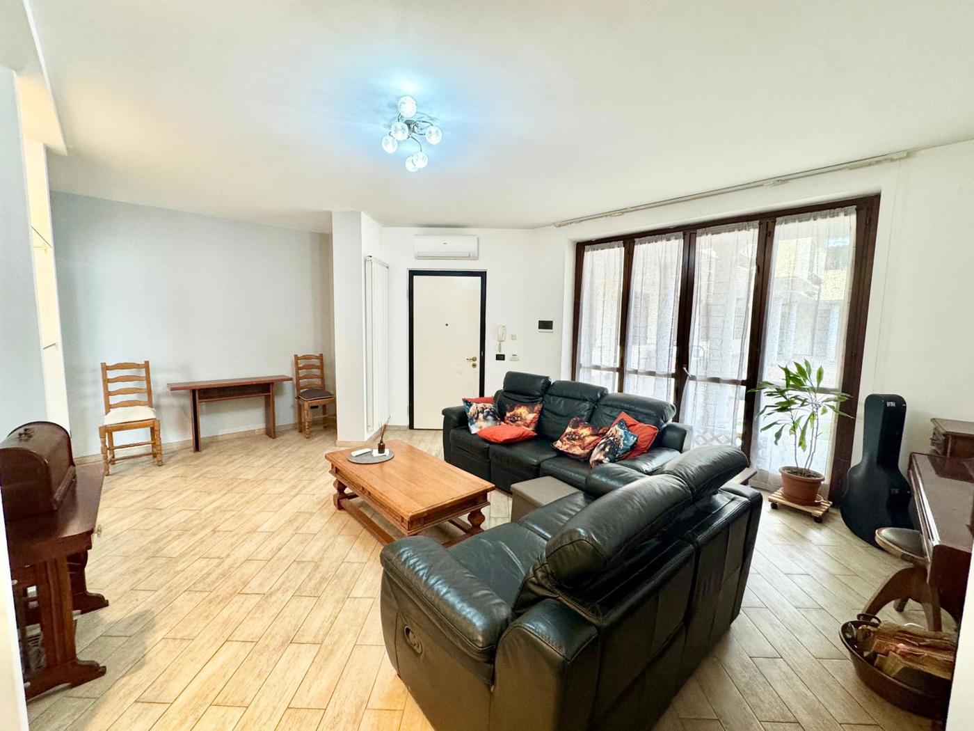 Trilocale con box a Mortara