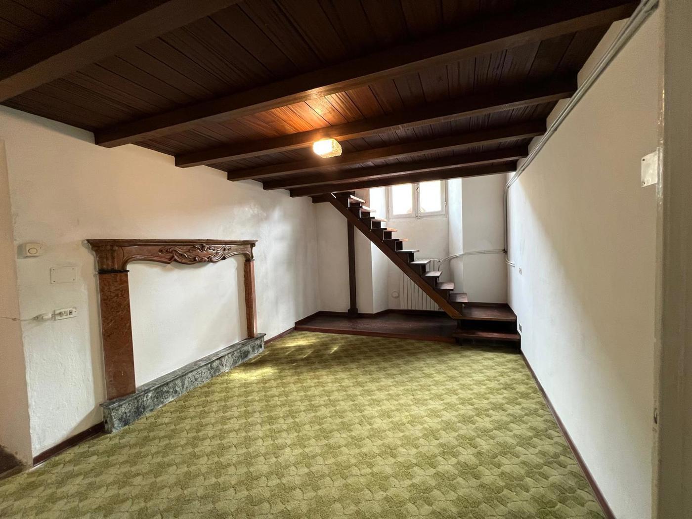 Negozio in affitto a Borgolavezzaro