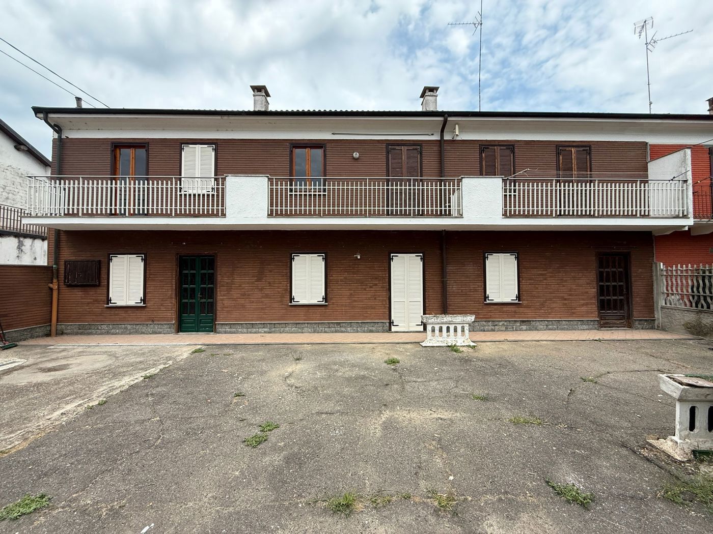 Casa indipendente con giardino a Robbio