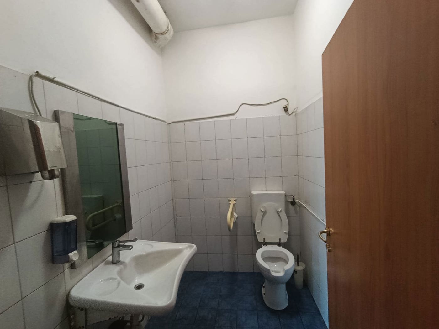 Negozio in affitto a Mortara