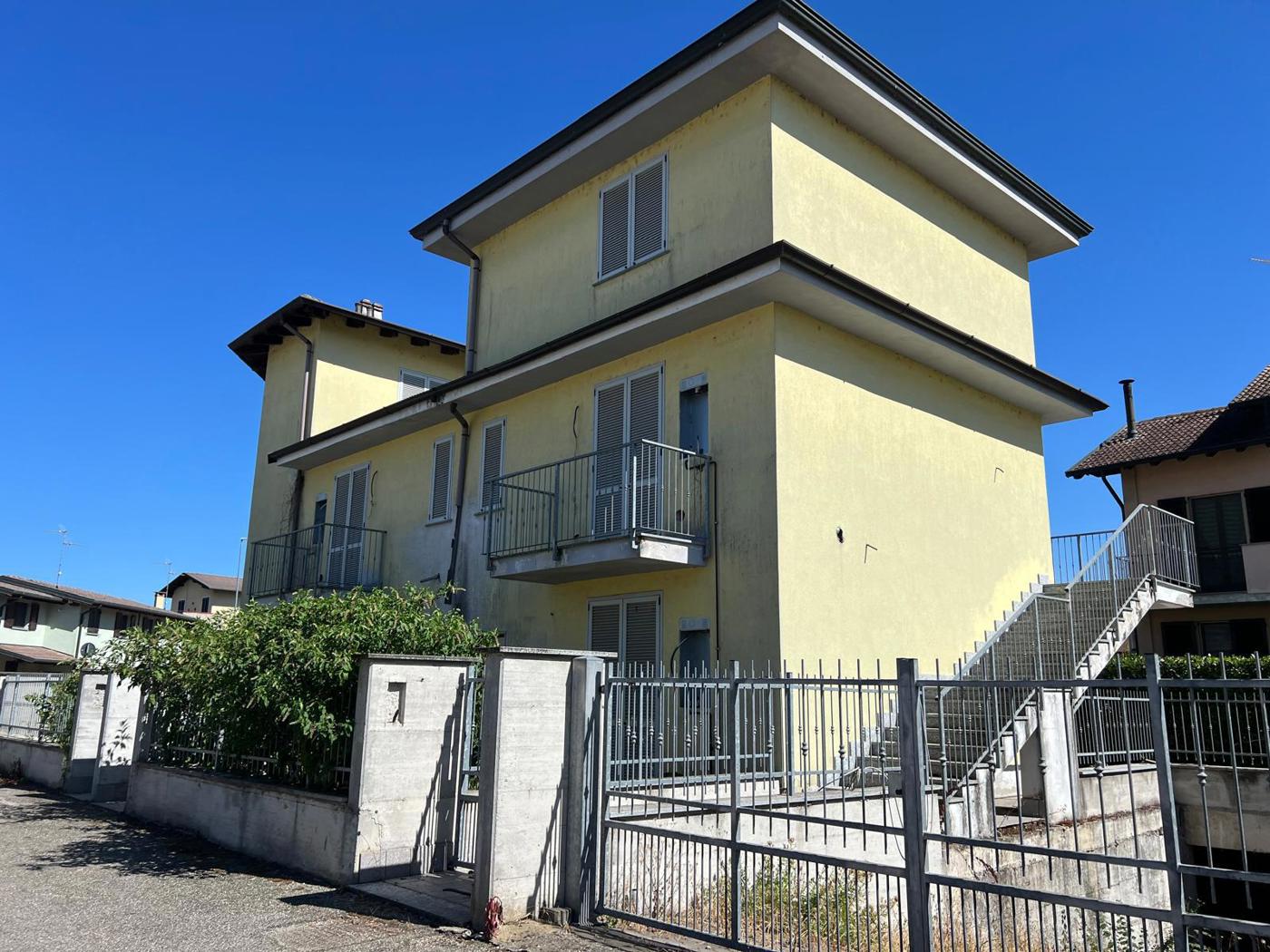 Stabile/Palazzo in vendita a Carbonara al Ticino