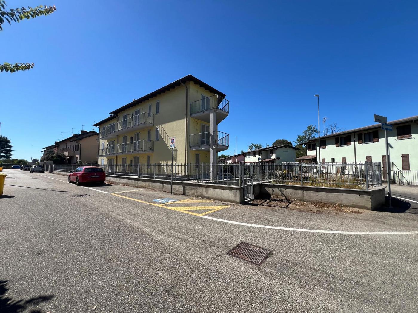 Stabile/Palazzo in vendita a Carbonara al Ticino