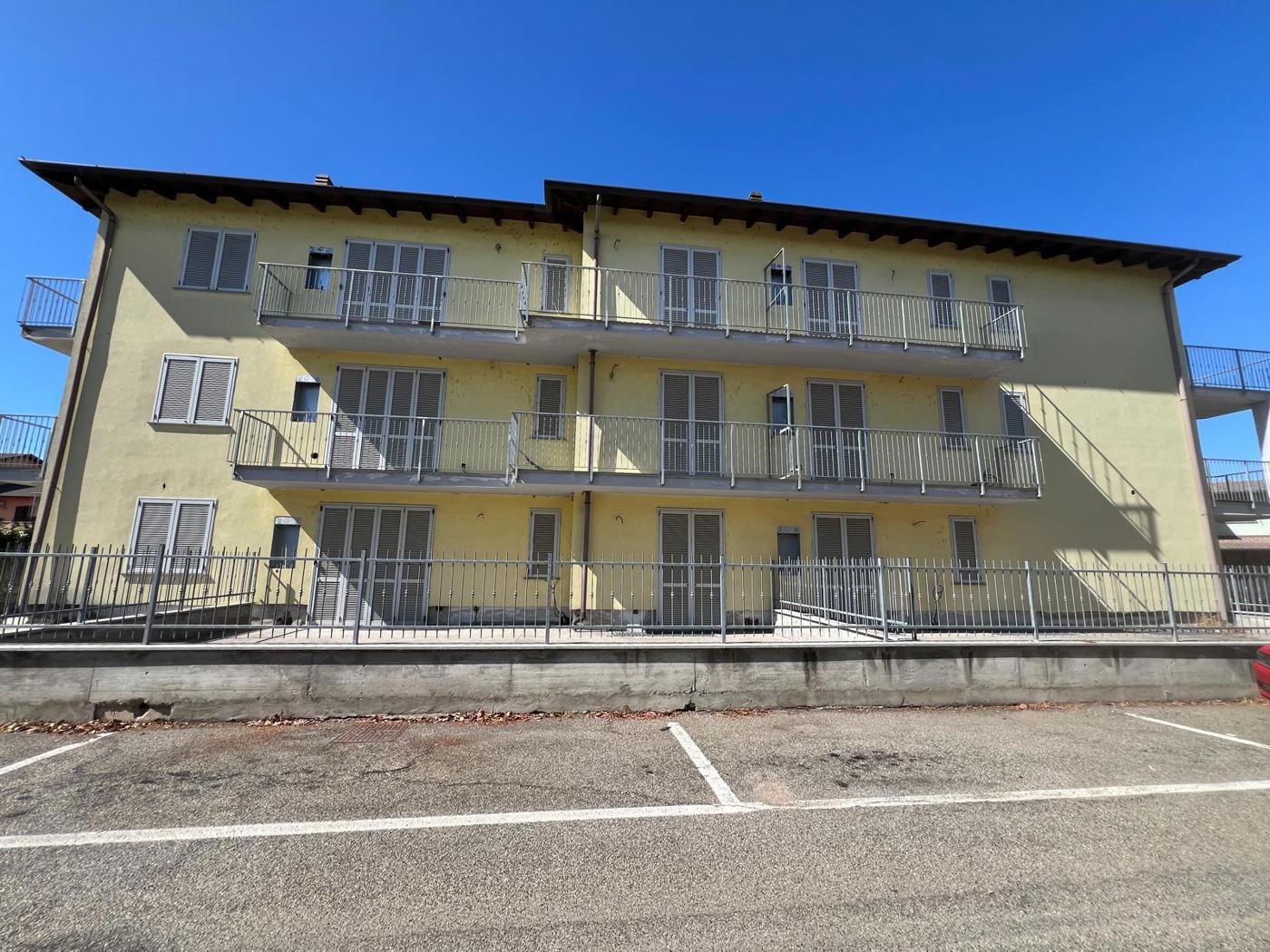 Stabile/Palazzo in vendita a Carbonara al Ticino