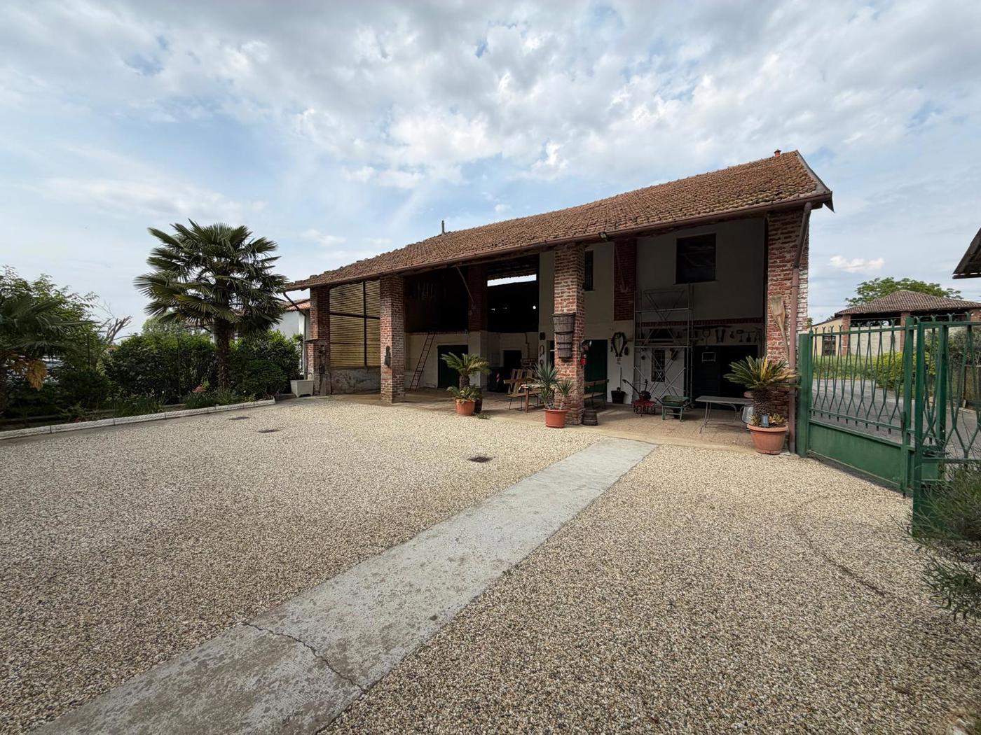 Casa indipendente in vendita a Mortara