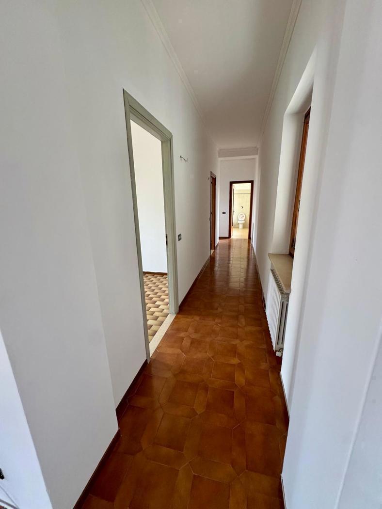 Casa indipendente con giardino a Robbio