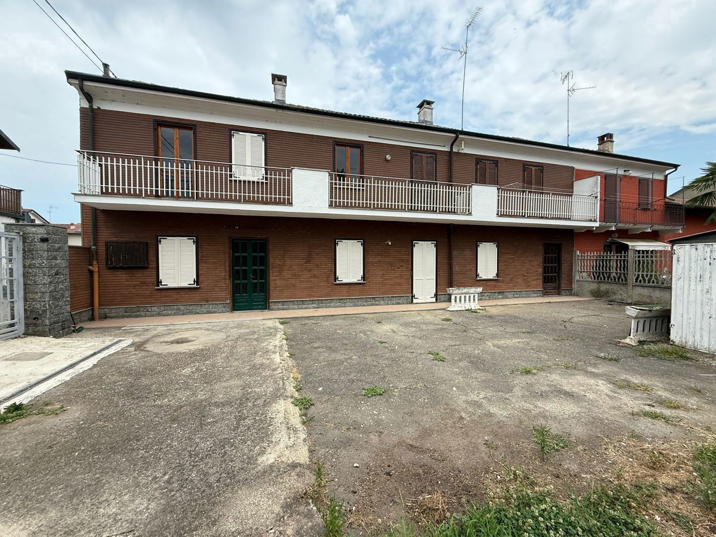 Casa indipendente con giardino a Robbio