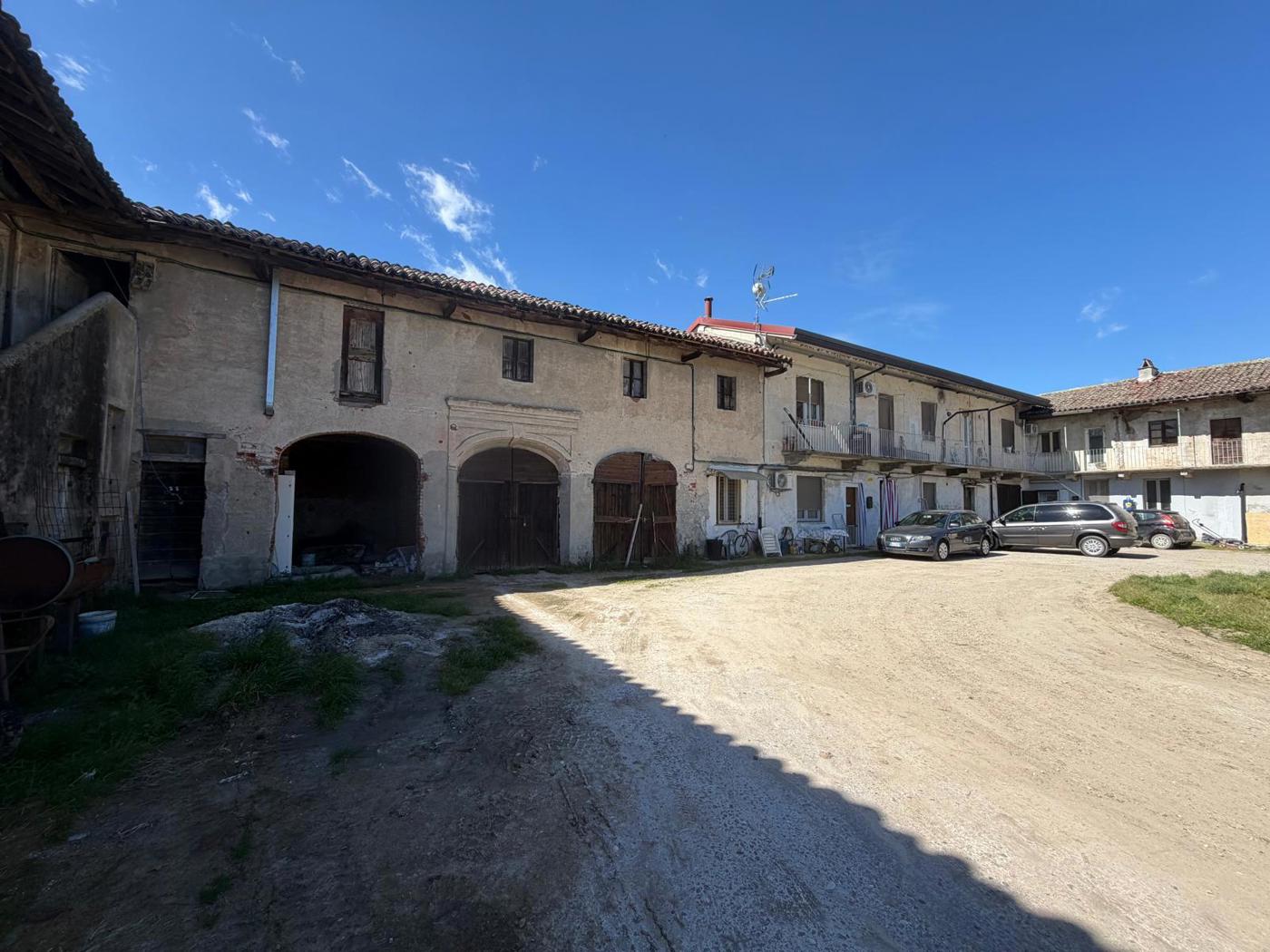 Stabile/Palazzo in vendita a Sozzago