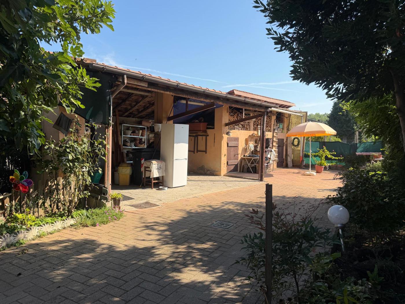 Casa indipendente con box doppio a Cergnago
