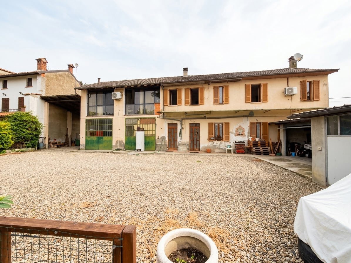 Casa indipendente in vendita a Breme