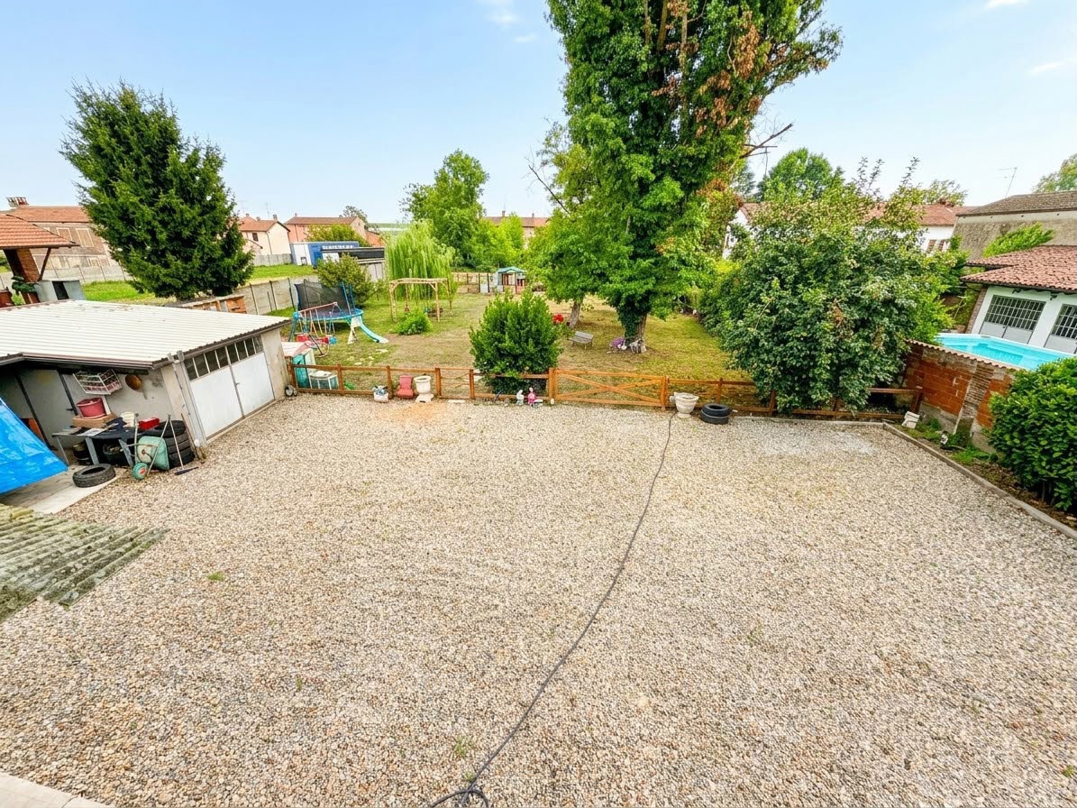Casa indipendente in vendita a Breme