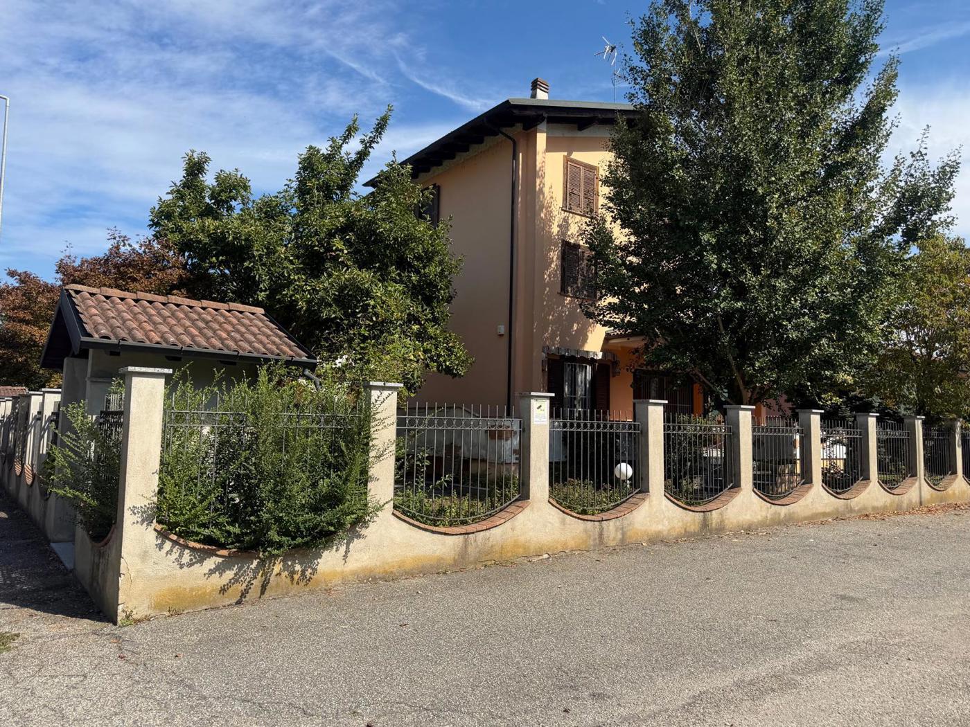 Villa in affitto a Castello d'Agogna