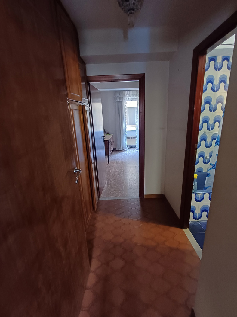 Quadrilocale da ristrutturare a Marino