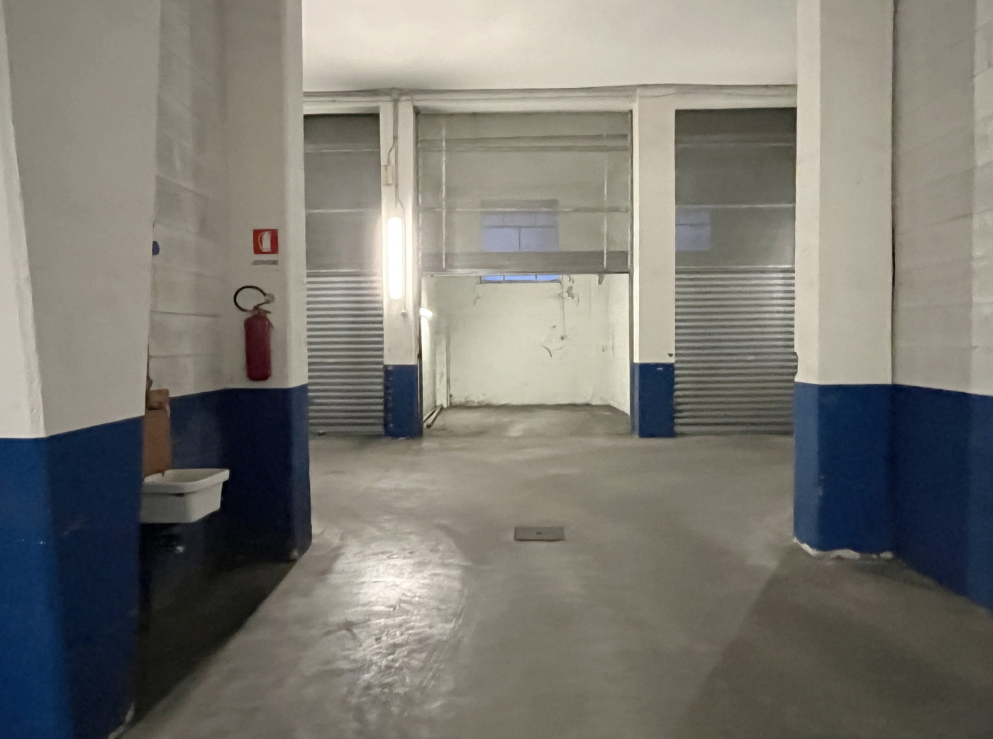 Box/Garage 25mq in vendita a Roma