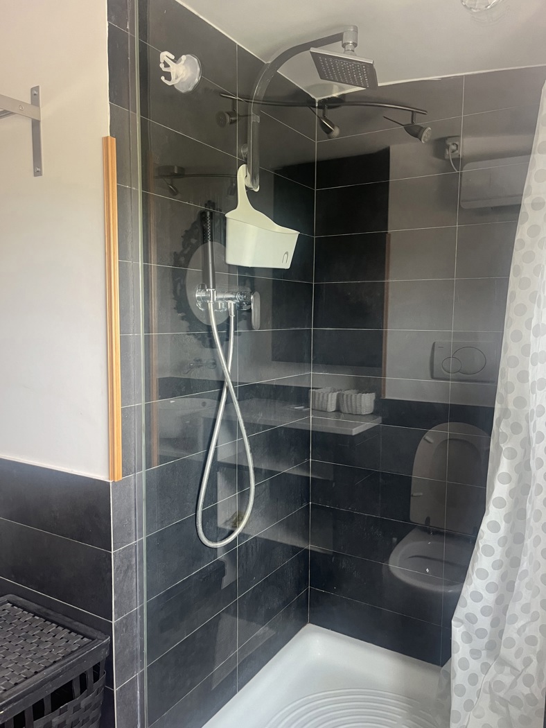 Bilocale arredato in affitto a Roma