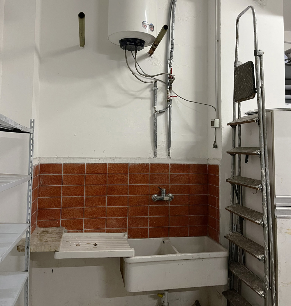 Box/Garage 91mq in affitto a Roma