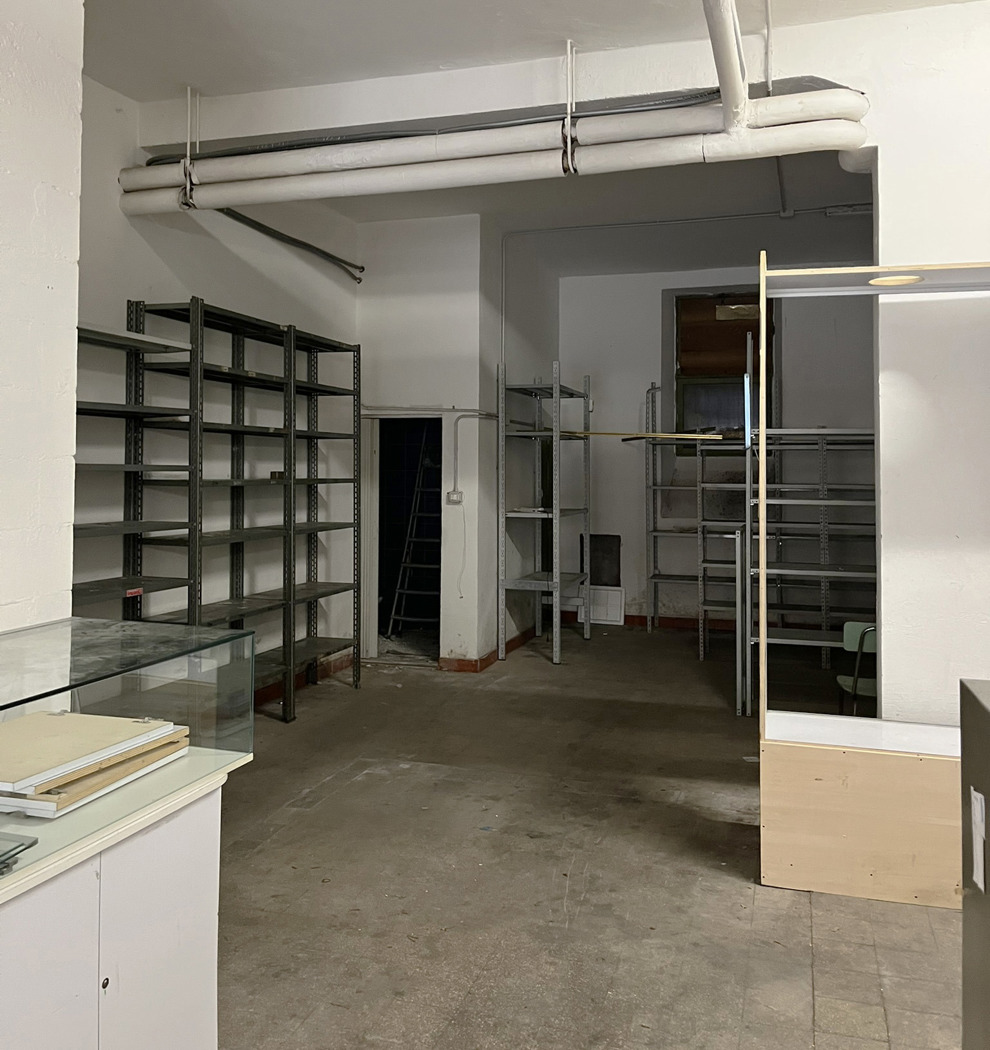 Box/Garage 91mq in affitto a Roma