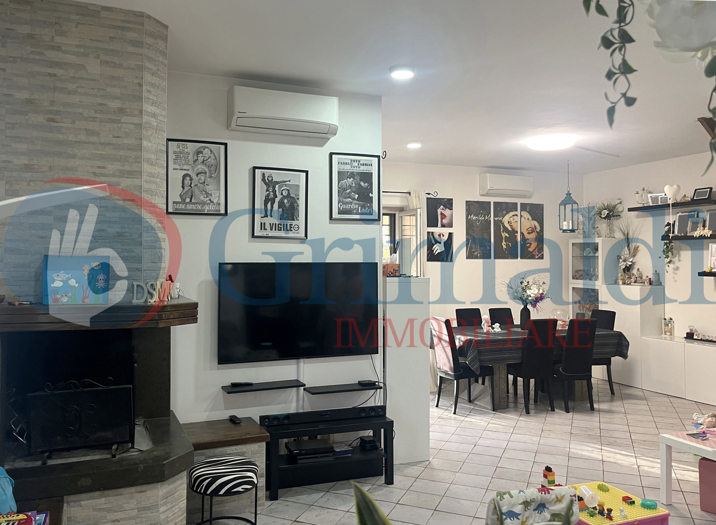 Villa con giardino a Roma