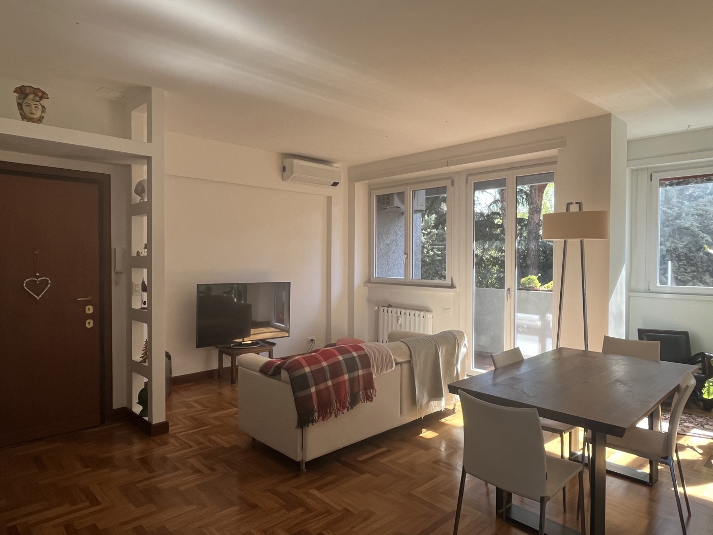 Trilocale arredato in affitto a Roma