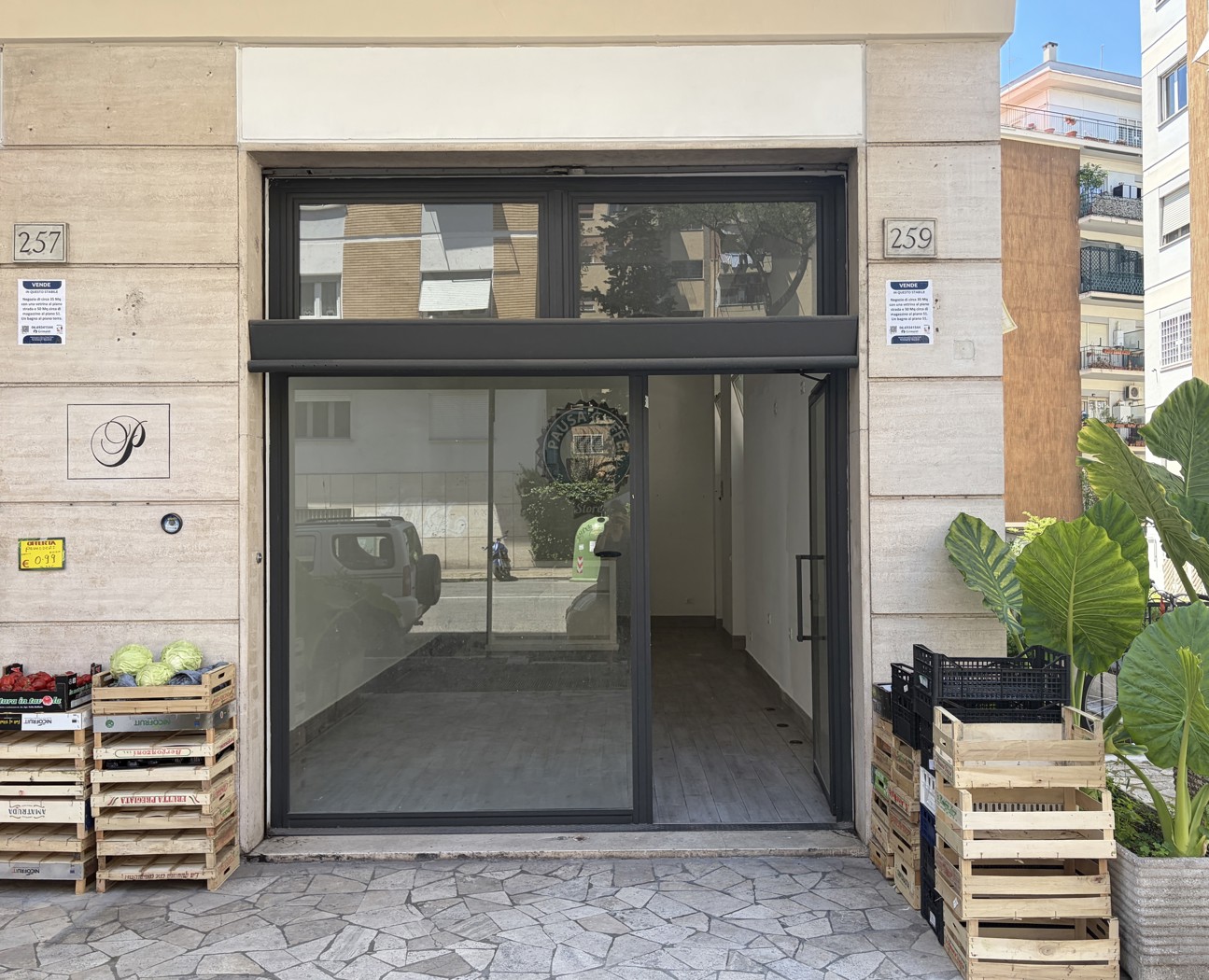 Negozio in affitto a Roma