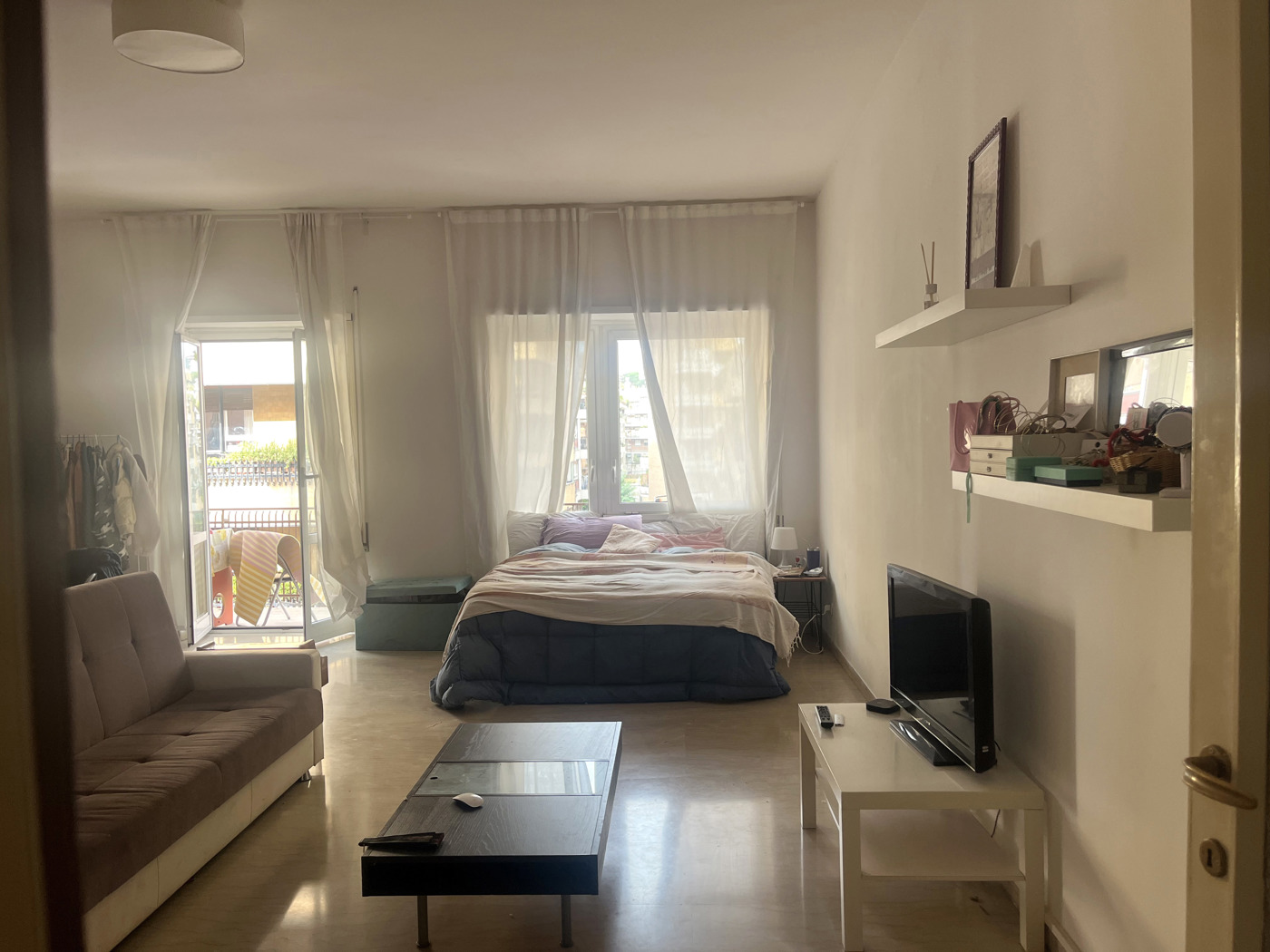Monolocale arredato in affitto a Roma