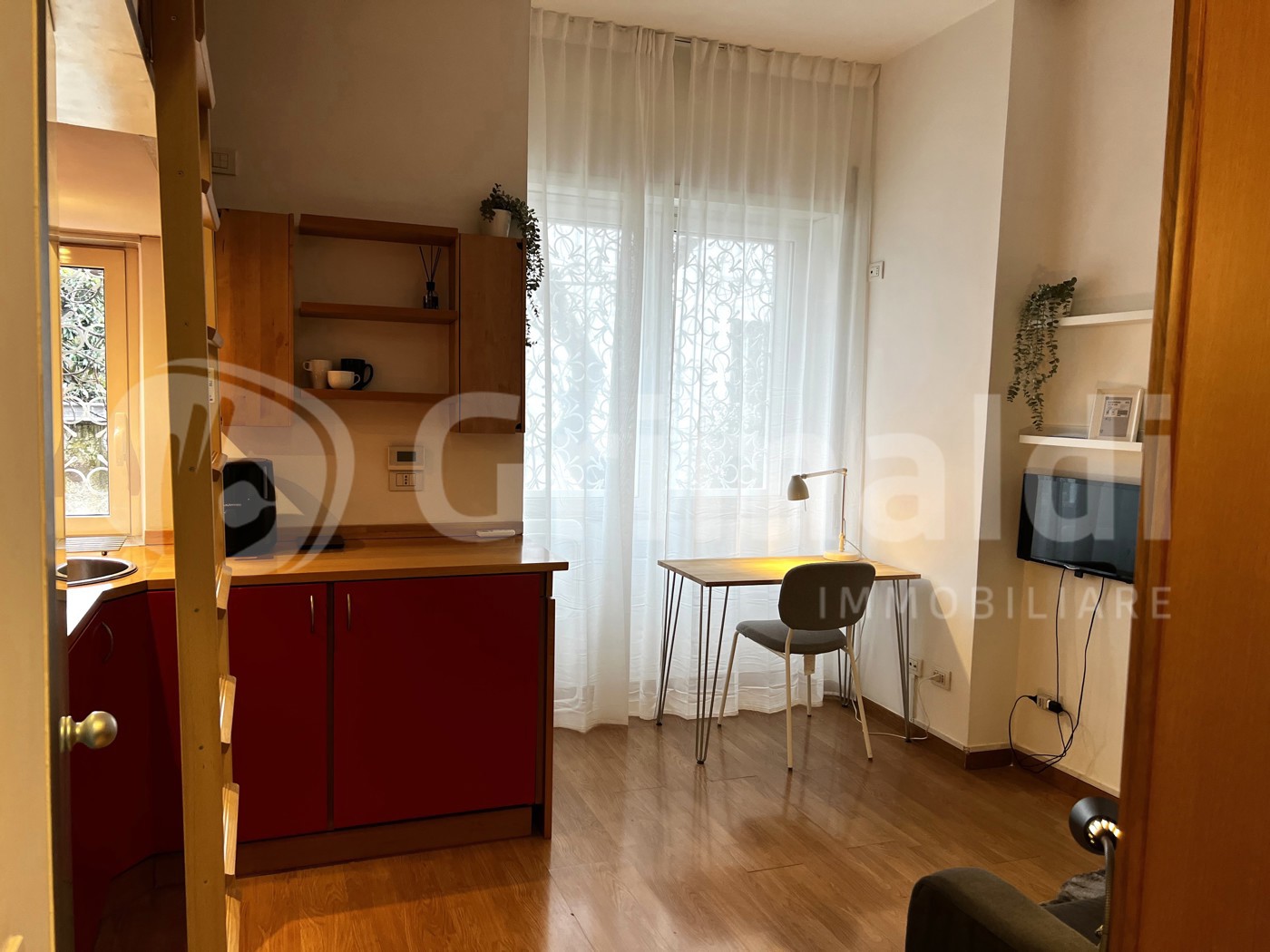 Monolocale arredato in affitto a Roma