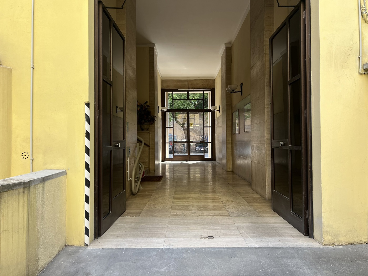 Box/Garage 14mq in affitto a Roma