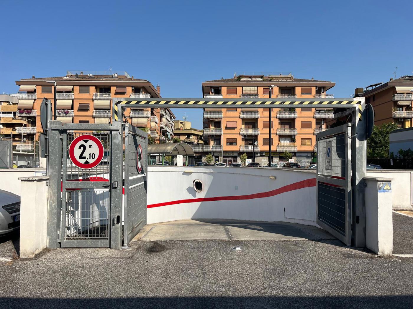Box/Garage 17mq in affitto a Roma