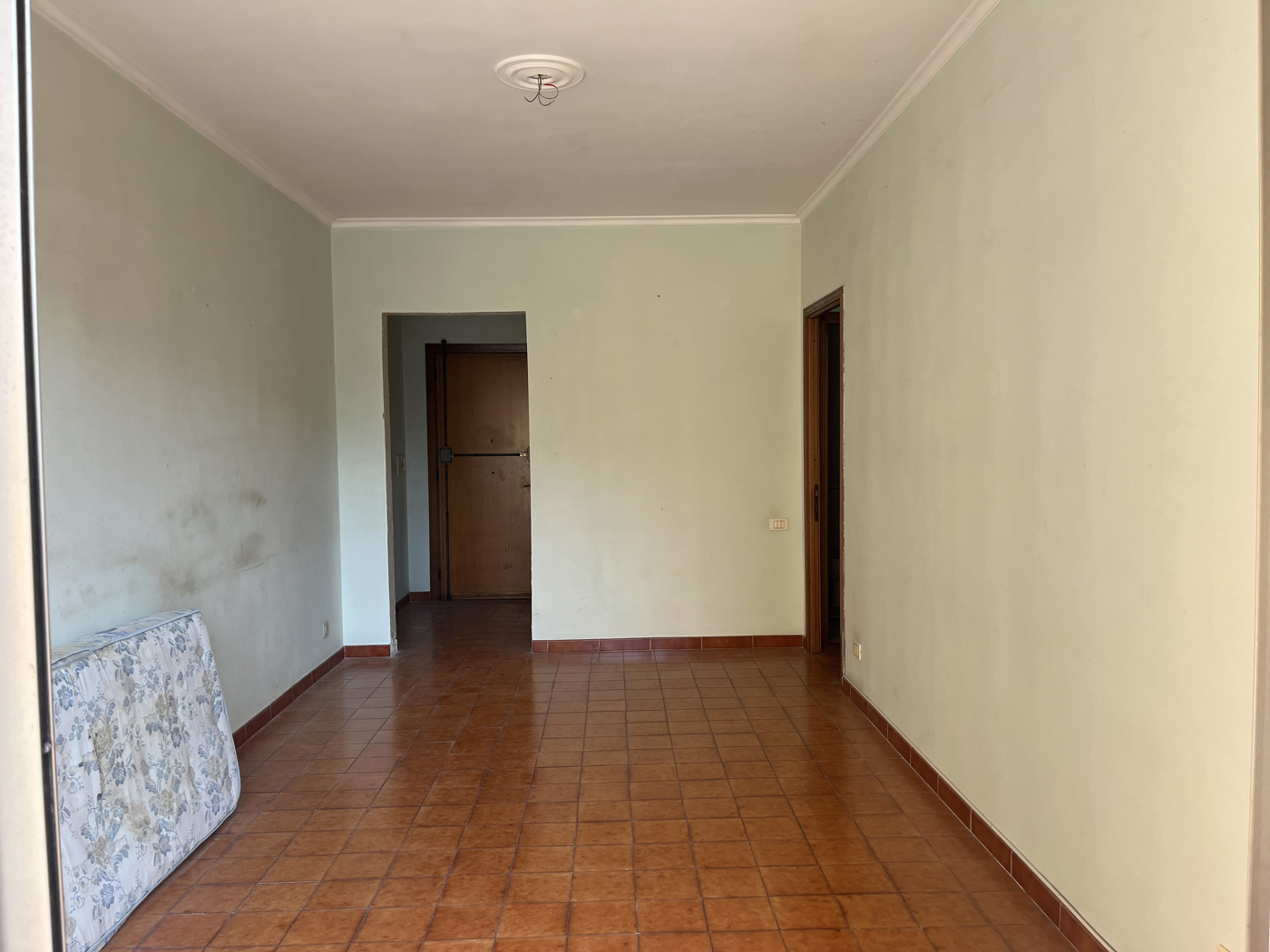 Bilocale da ristrutturare a Roma
