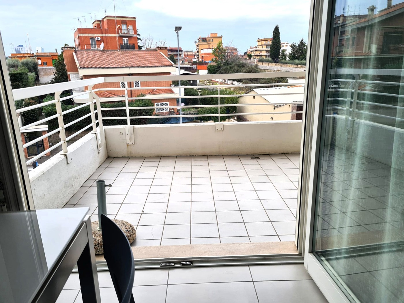 Monolocale arredato in affitto a Roma