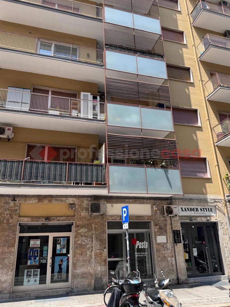 Negozio in affitto a Bari