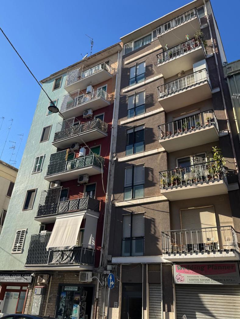 Trilocale ristrutturato a Bari
