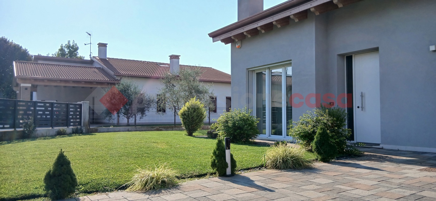 Villa Bifamiliare nuova a Pressana