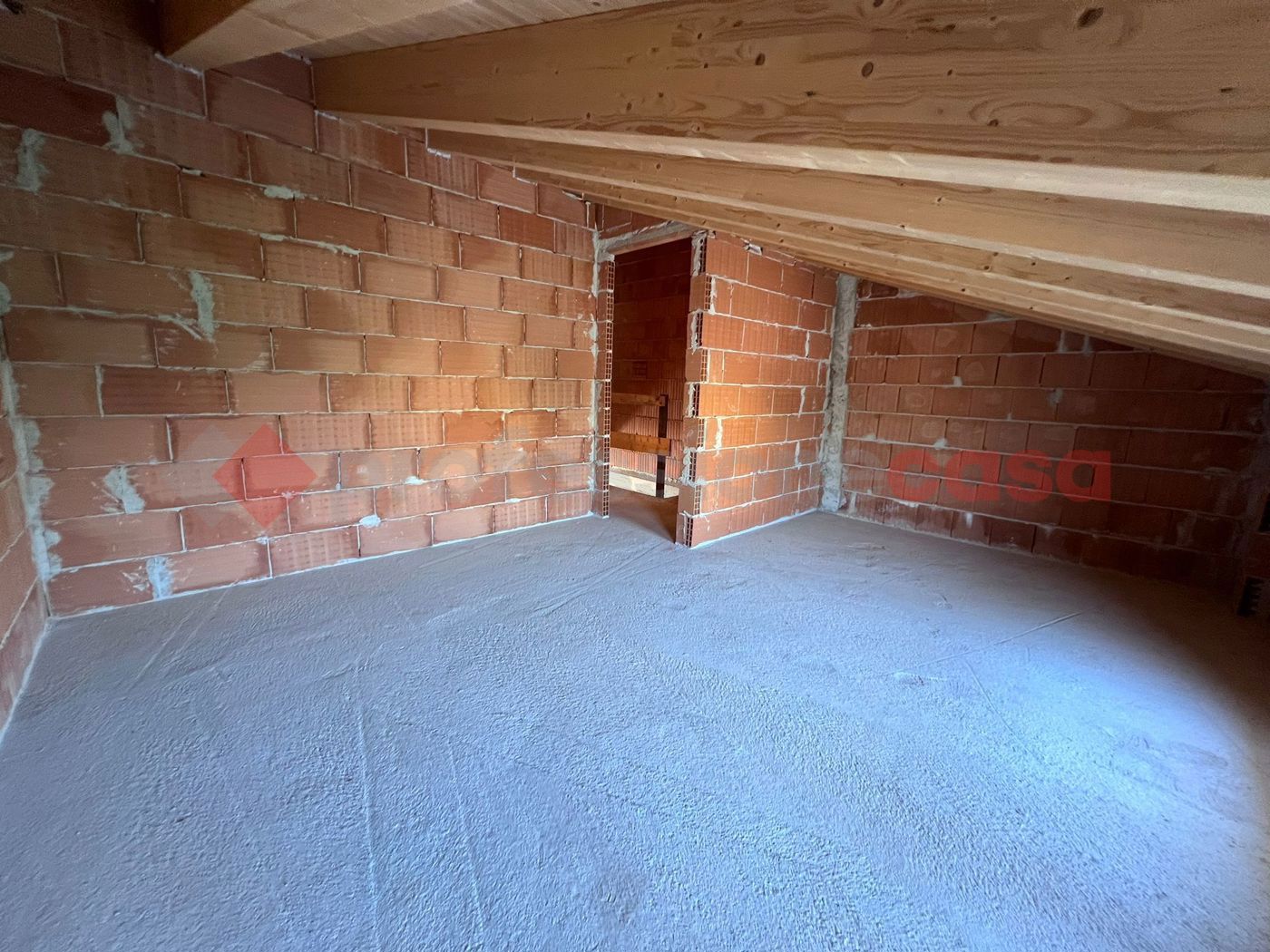 Villa nuova a Roveredo di Gu�