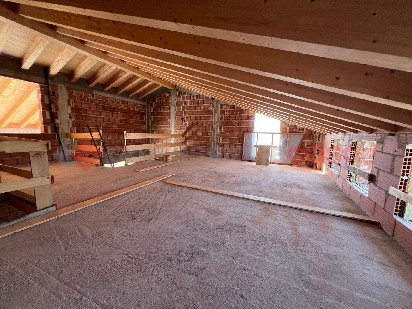 Villa nuova a Roveredo di Gu�