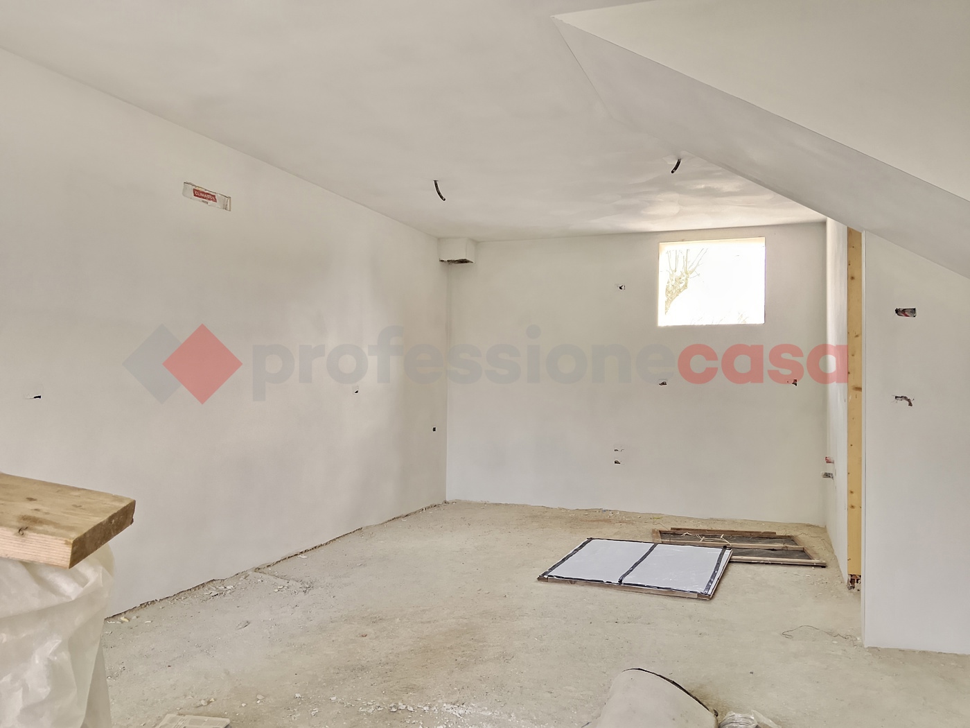 Villa nuova a Roveredo di Gu�