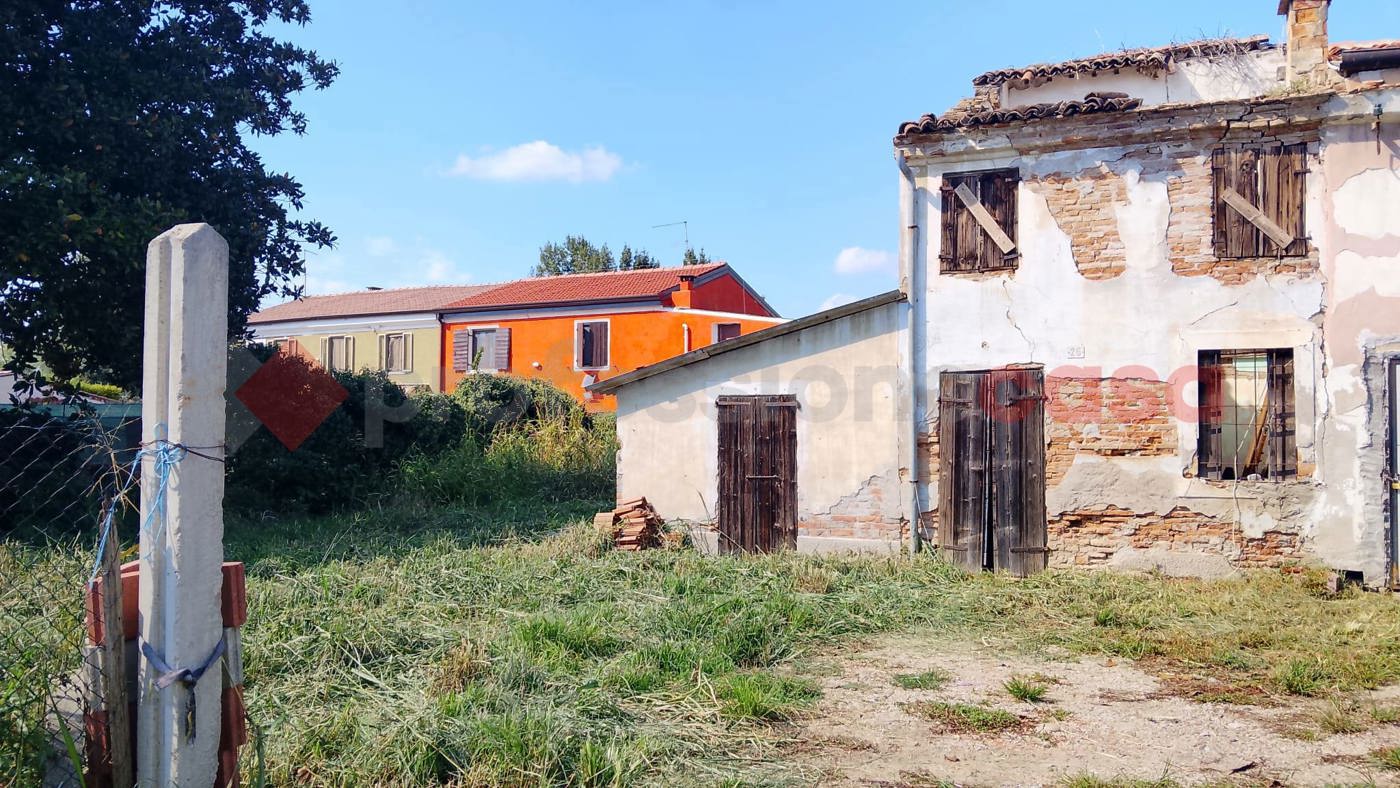 Rustico in vendita a Roverchiara