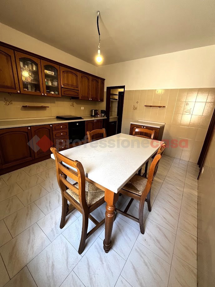 Casa indipendente arredata in affitto a Verona