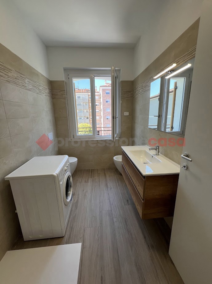 Quadrilocale arredato in affitto a Verona