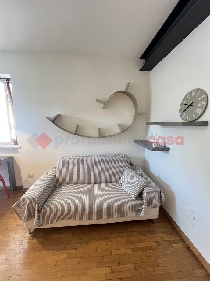 Casa indipendente arredata in affitto a Verona