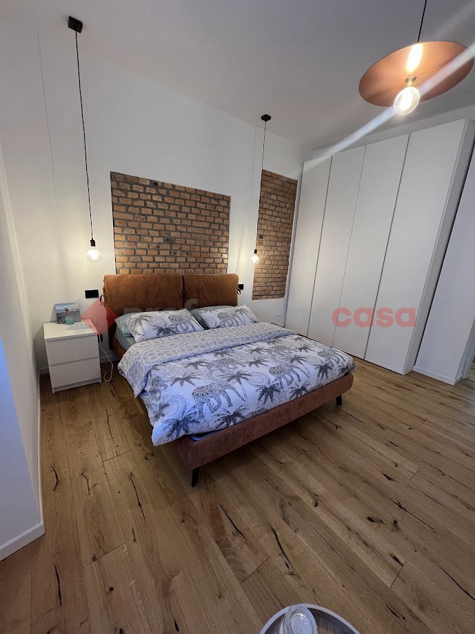 Trilocale arredato in affitto a Verona