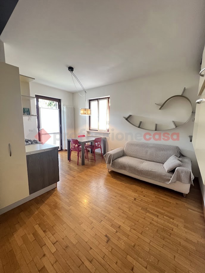 Casa indipendente arredata in affitto a Verona