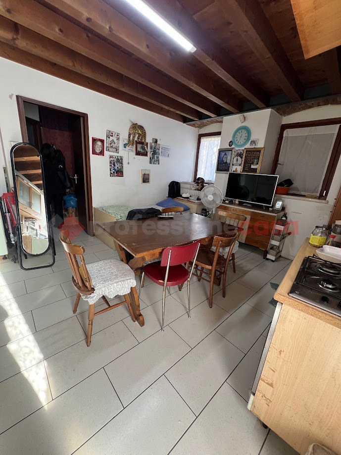 Bilocale da ristrutturare a Verona