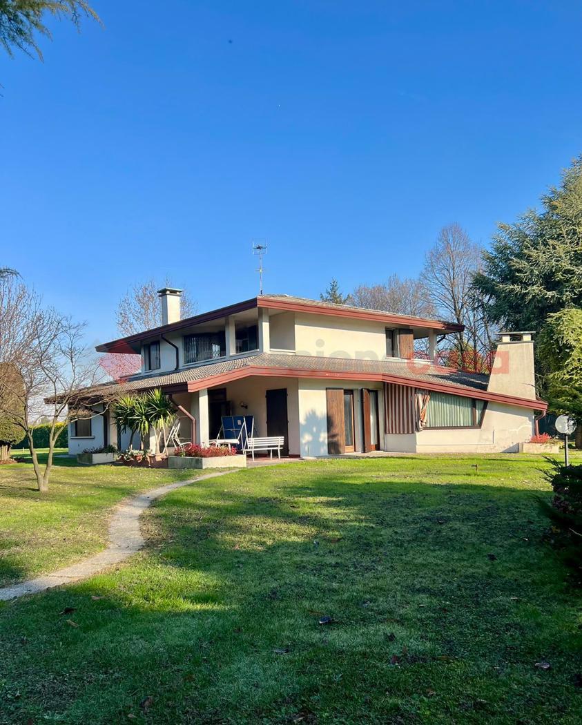 Villa con giardino a Noventa Padovana